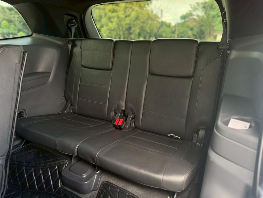 FORD EVEREST Wagon 4dr Titanium 7st Auto 6sp 2WD 2.2 DCT Y17สีขาว เกียร์ออโต้ 12