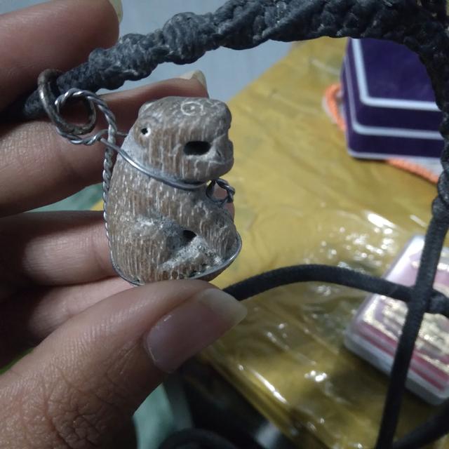 แบ่งเช่าเสือแกะเนื้อไม้