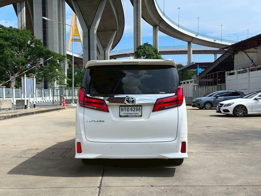 TOYOTA Alphard 2.5 S C-Package Van สีขาว ปี 2020 6