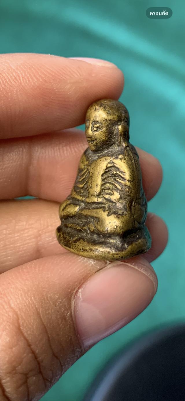 รูปหล่อหลวงพ่อเงินพิมพ์ขี้ตา 4