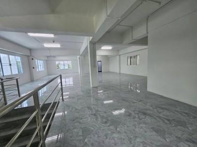 ขายและให้เช่าโรงงานโกดังสำนักงานศรีราชา บนเนื้อที่ 2 ไร่ อาคารสำนักงาน 3 ชั้น โกดังพื้นที่ 1,614 ตรม 4
