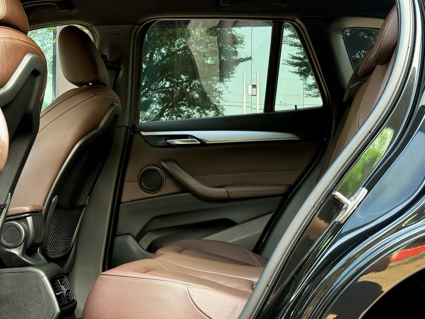 2018 BMW X1 18D MSPORT  รถมือเดียวออกป้ายแดง รถวิ่งน้อย เข้าศูนย์ทุกระยะ รถไม่เคยมีอุบัติเหตุครับ รูปที่ 14