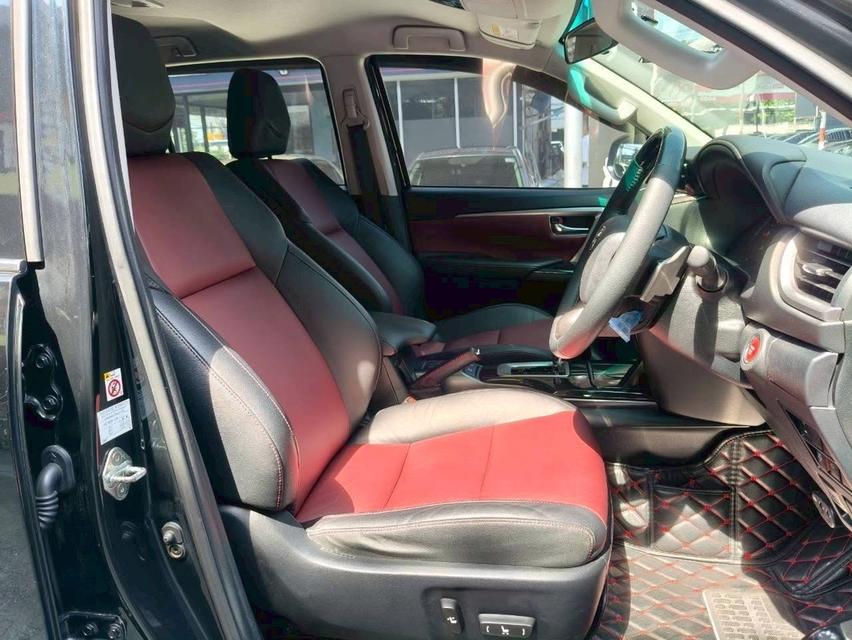 Toyota Fortuner 2.8 TRD SPORTIVO 4WD 2019 รูปที่ 10