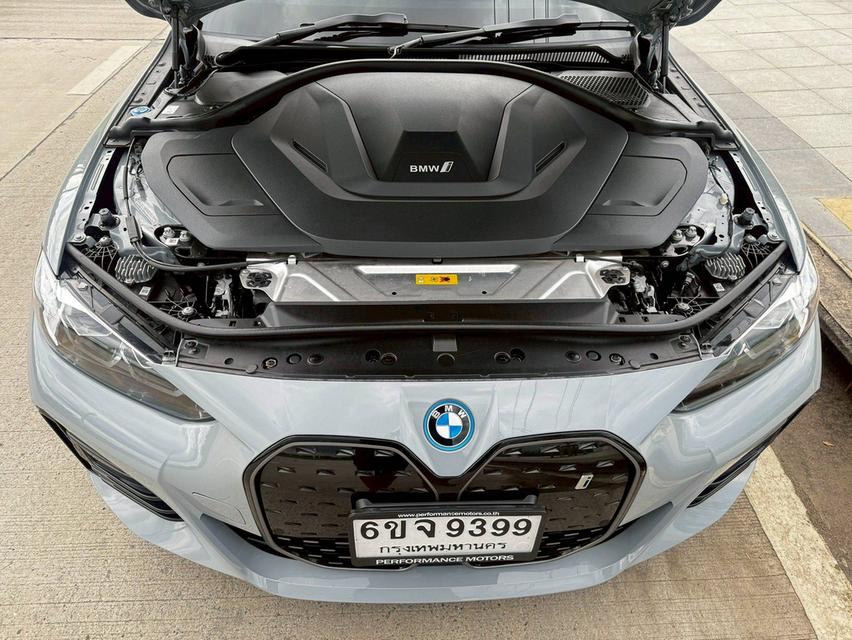 i4 Coupé 10