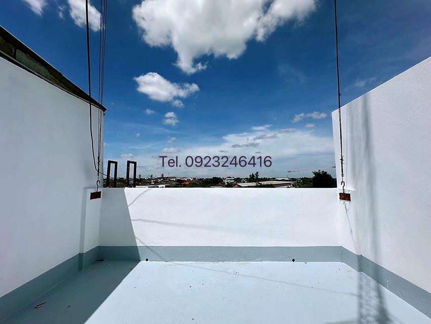 ขายด่วน!!! ตึกแถว 4 ชั้นครึ่ง ติดถนนบอนด์สตรีท เมืองทองธานี 12