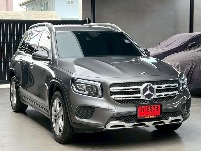 Mercedes-Benz GLB200 ปี 2021 วิ่ง 10000 KM