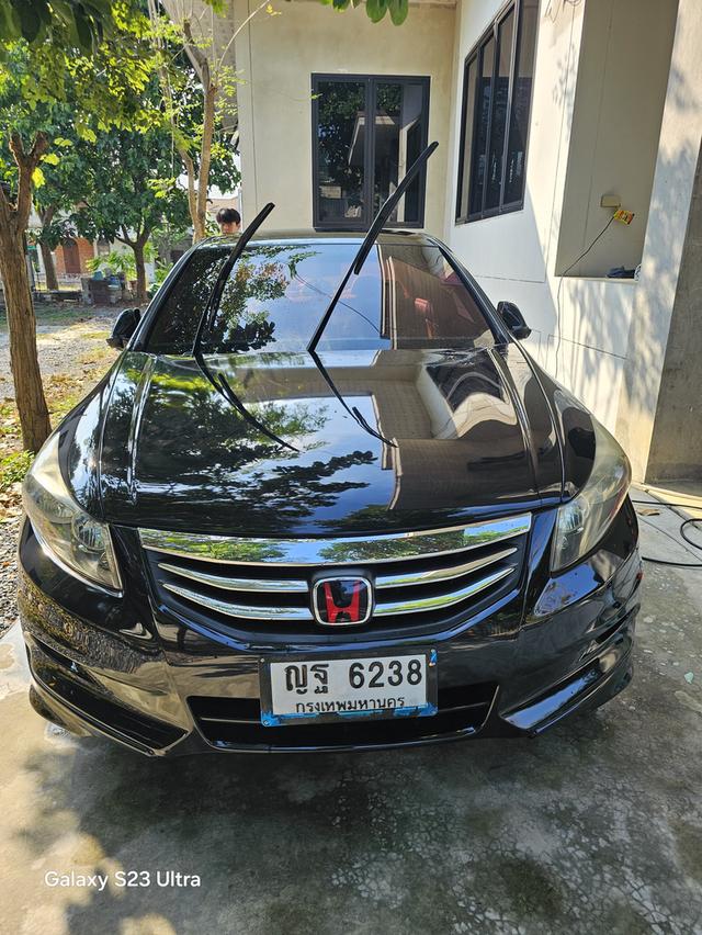 ขายรถยนต์ Honda Accorod Vtec 2.4 Auto สีดำ ล้อแมกซ์ สวย