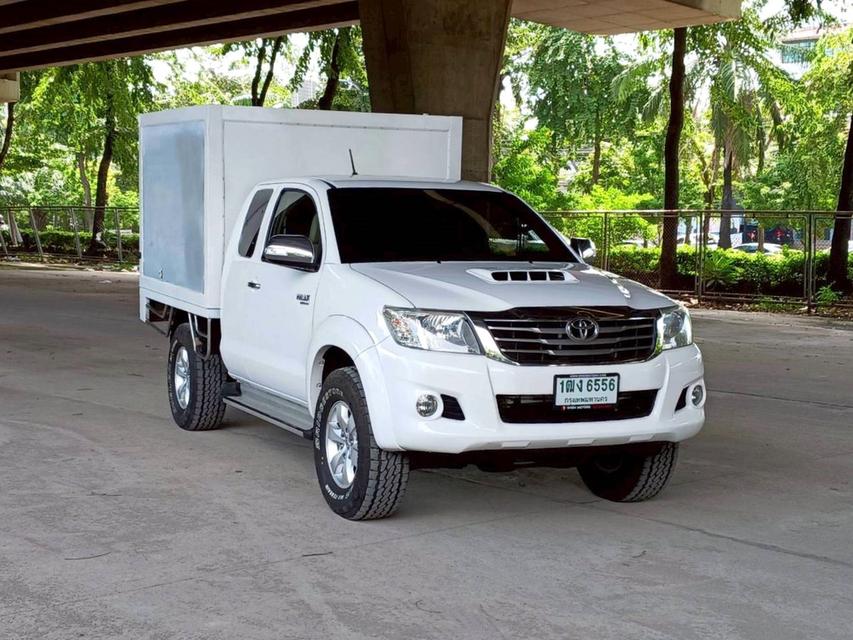 ขายรถ Toyota Vigo 2.5E CAB ตู้ทึบ ปี 2014 สีขาว เกียร์ธรรมดา