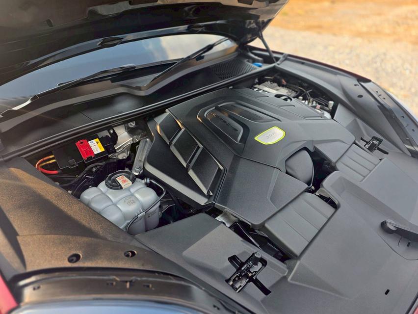 รหัสรถ NC7309 📍2022 PORSCHE✳️ Cayenne E-Hybrid [แต่ง Facelift Turbo GT] รูปที่ 14