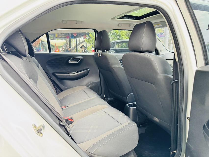 MG3 1.5 X Hatchback  7