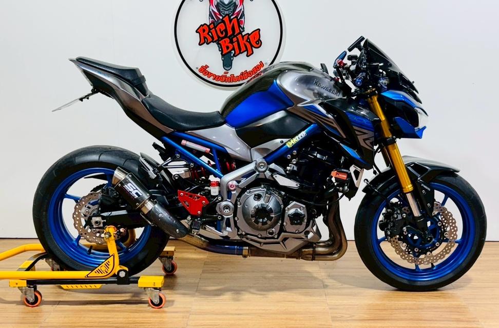 Z900