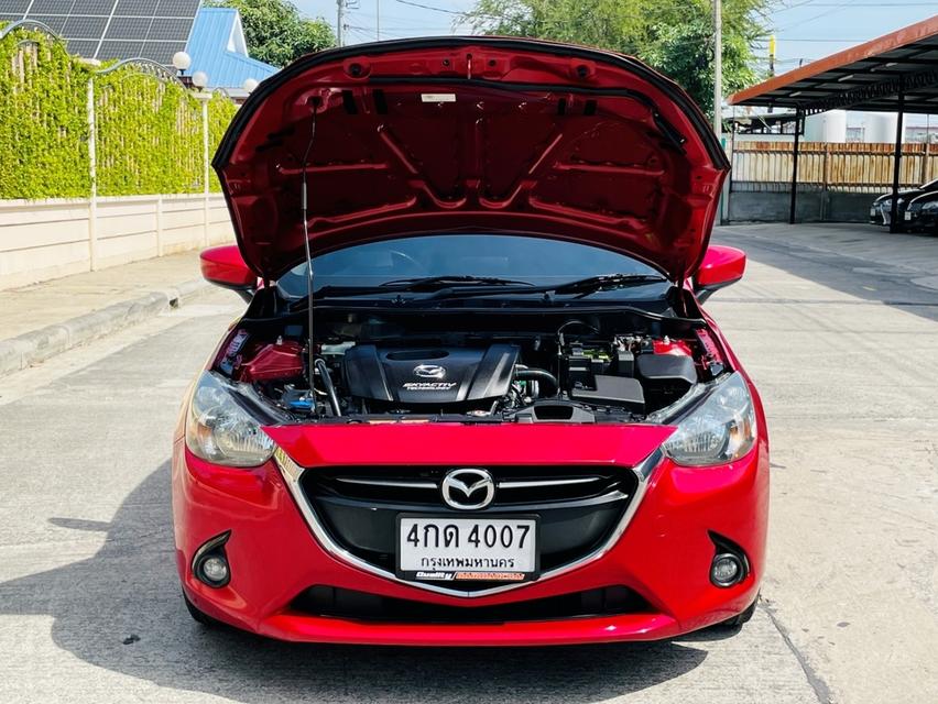 MAZDA 2 1.3 SKYACTIVE HIGH PLUS ปี 2015 สีแดง สภาพนางฟ้า 15