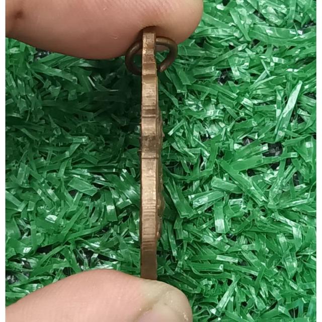 เหรียญหลวงปู่ทวด รุ่นฉลองวิหาร วัดม่วง จ.สิงห์บุรี หลังราชสกุล กิติยากร ปี 2556 (แท้💯✔️)