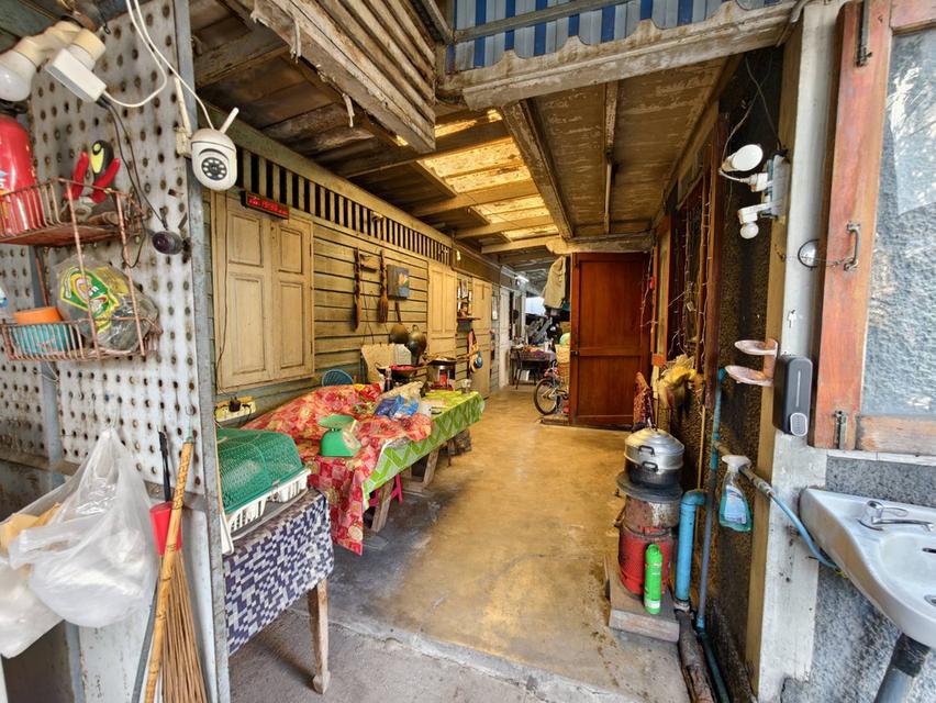 ขายที่ดินพร้อมสิ่งปลูกสร้างบ้าน 3 หลัง ภายในบ้าน208 ตรว. 10