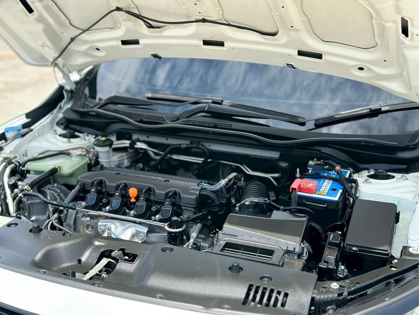 รหัสรถ PAT480 Honda Civic FC 1.8 E สีขาว ปี 2018 13