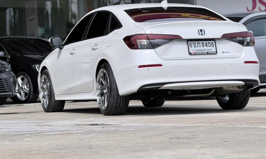 2025 HONDA CIVIC, 2.0 e:HEV EL+โฉม FE ปี21-ปัจจุบัน สีขาว รูปที่ 5