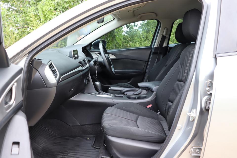 Mazda 3 2.0 E ปี 2018 รูปที่ 8