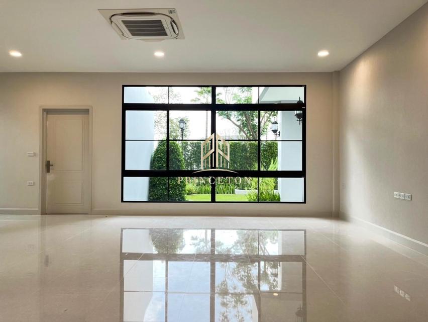 Luxury House For Sale Nantawan Rama 9 – New KrungthepKreetha 3