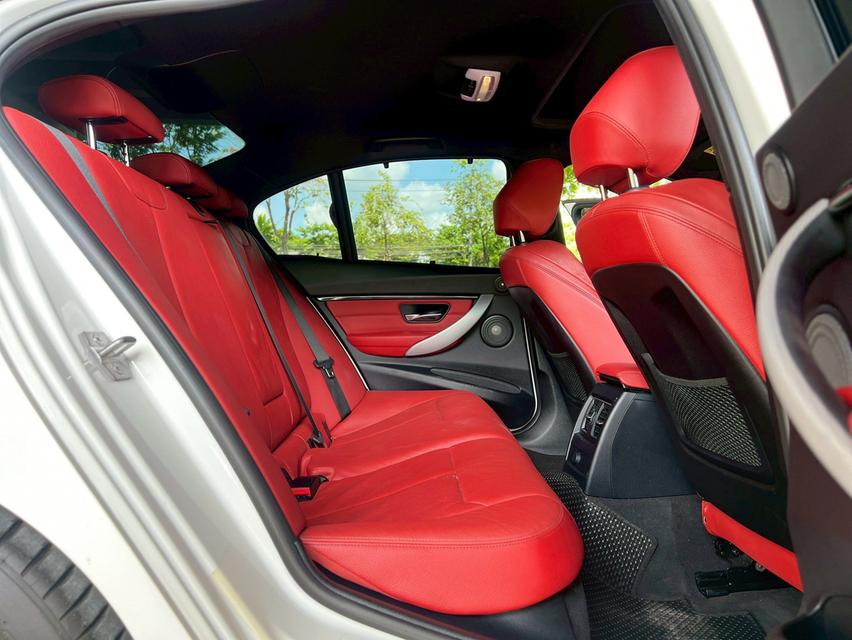 BMW 330e M Sport 19