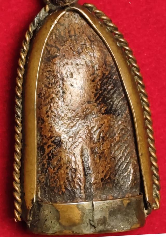 พระรอด กรุมหาวัน จังหวัดลำพูน