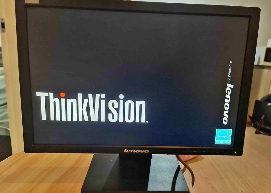 จอคอม Lenovo ThinkVision 20 นิ้ว 