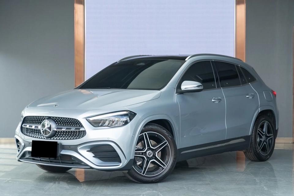 Mercedes-Benz GLA 200 AMG Dynamic 2025