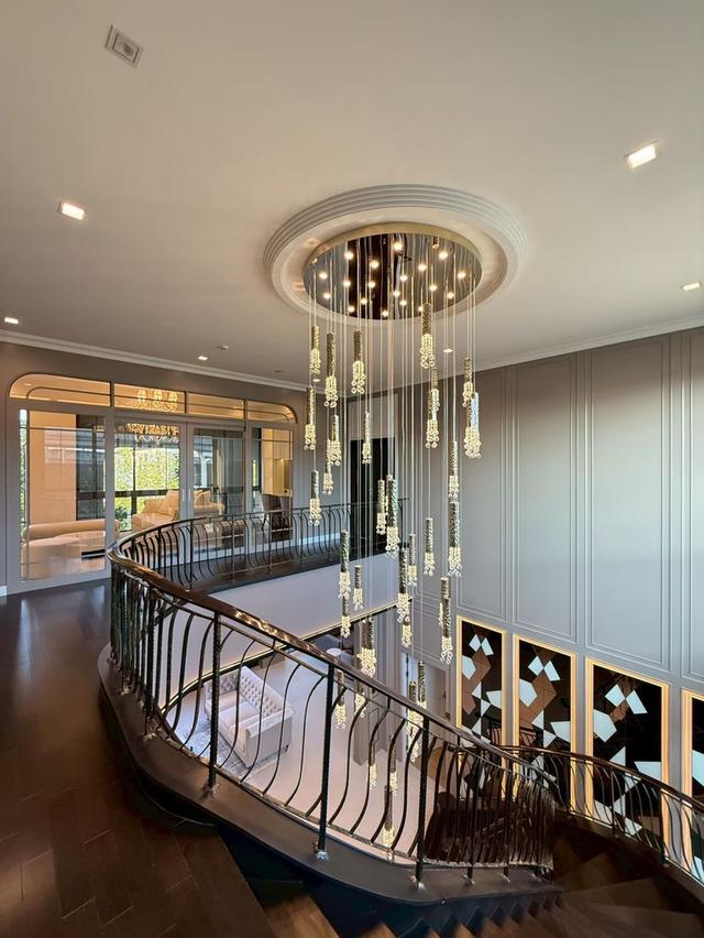 ขายหรือให้เช่าบ้านเดี่ยวสุดหรู 2 ชั้น แกรนด์บางกอกบูเลอวาร์ด กรุงเทพกรีฑา เลี้ยงสัตว์ได้ ตกแต่งจัดเต็ม คลองสามประเวศ เขตลาดกระบัง 7