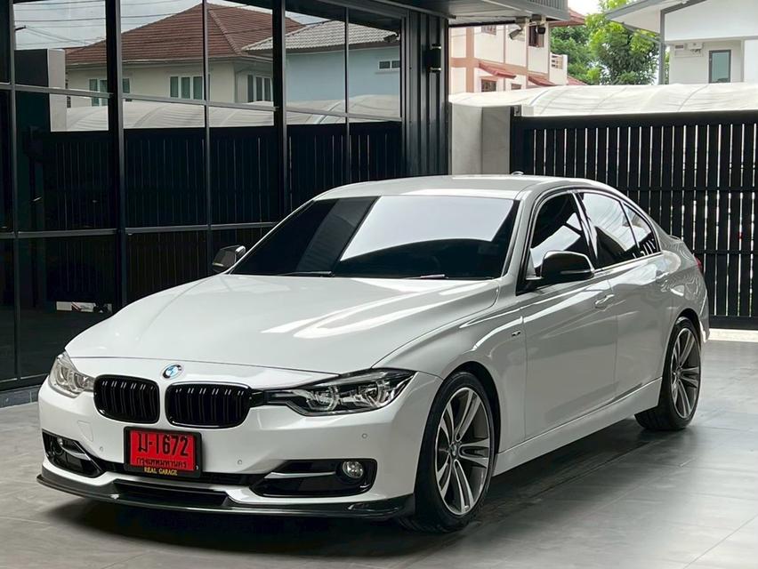 BMW 320i 2.0 F30 Sedan