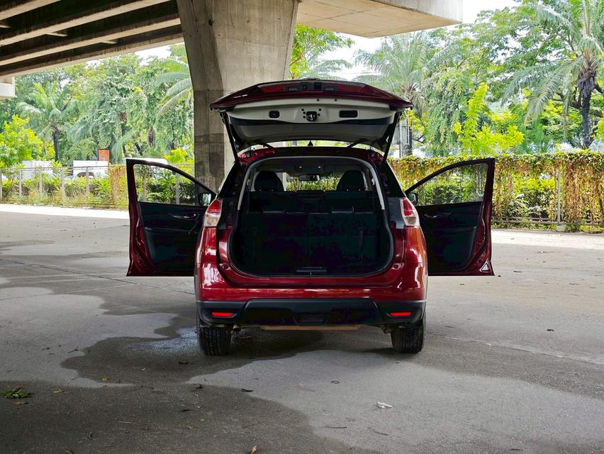 ขายรถ nissan  X-Trail 2.0V 4WD ปี 2015 สีแดง เกียร์ออโต้ 19
