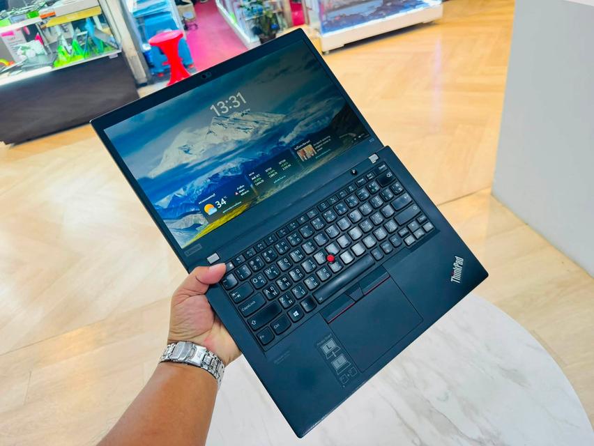 Lenovo ThinkPad X13  เครื่องเล็ก สเปกแรง พกพาสะดวก