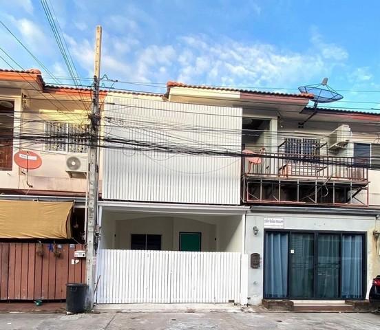 ขายทาวน์โฮม 2 ชั้น 18 ตรว. หมู่บ้านปัณณธร 3 พรประภานิมิต พัทยา ใกล้ตลาดไร่วนาสินธ์ 1
