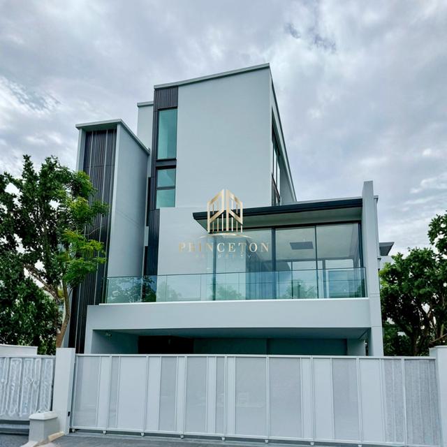 Luxury House For Sale Vive Krungthep Kreetha 2