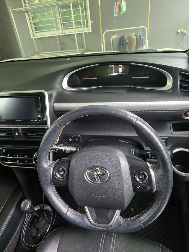 TOYOTA SIENTA 1.5 V 2017 6