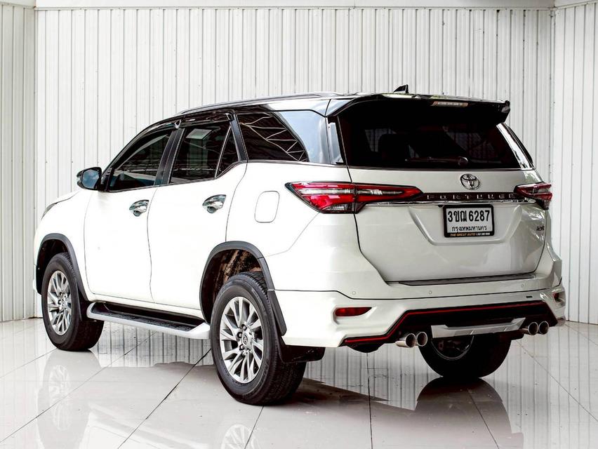 TOYOTA FORTUNER, 2.4 V 4WD LEADER ปี 2022  โฉม ปี15-ปัจจุบัน 9