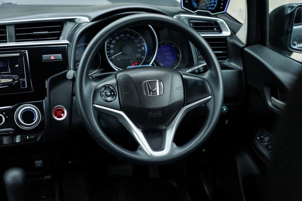 🔥 HONDA JAZZ GK V+ ปี 2019 — ไมล์ 7 หมื่นโล แต่งหล่อพร้อมใช้! 🔥Honda Jazz GK 1.5 V+ CVT ปี 2019สีเทา รูปที่ 18