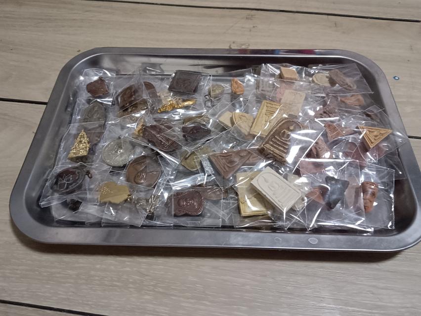 พระชุดทำกิน70องค์ ชุดที่1