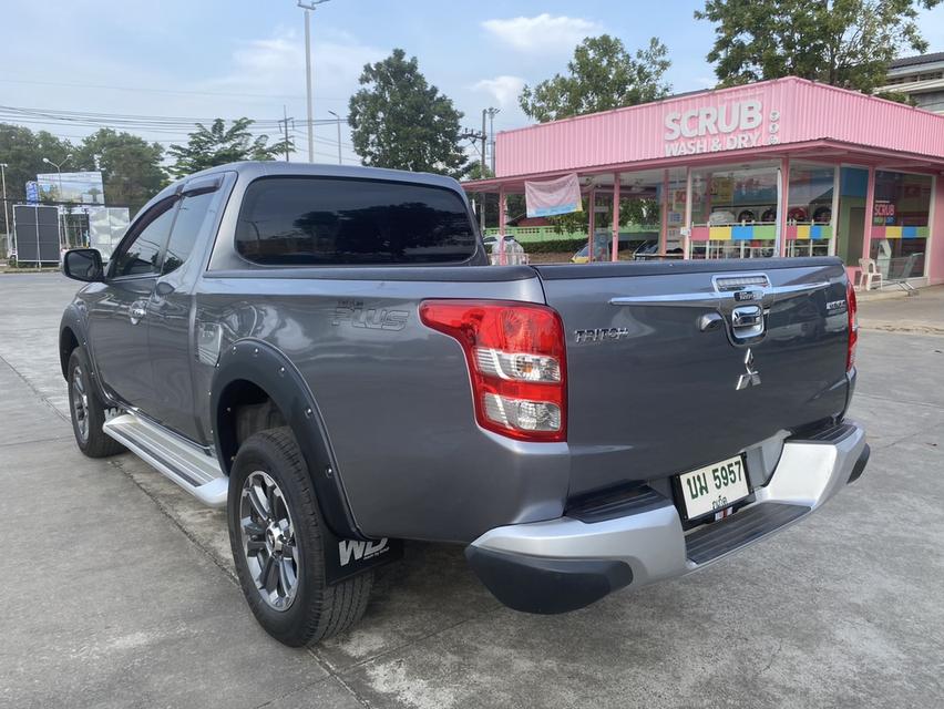 Mitsubishi triton สีเทา ปี 2017  6