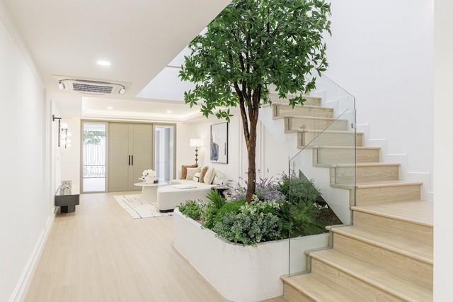 ขายทาวน์เฮ้าส์ สไตล์ Modern French Classic ซอยปรีดีย์พนมยงค์ 42 หมู่บ้าน บ้านคลองตันนิเวศน์ พร้อมอยู่ 3