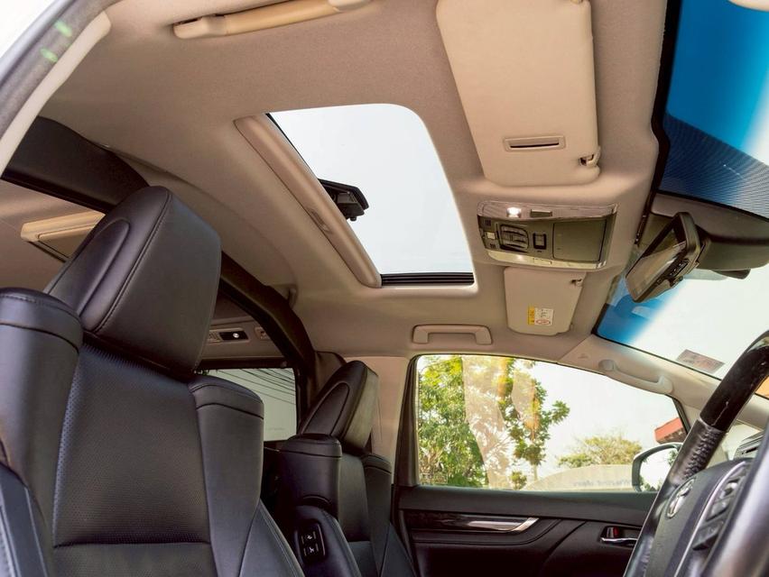 ขาย Toyota Alphard 2.5SC ปี20 18