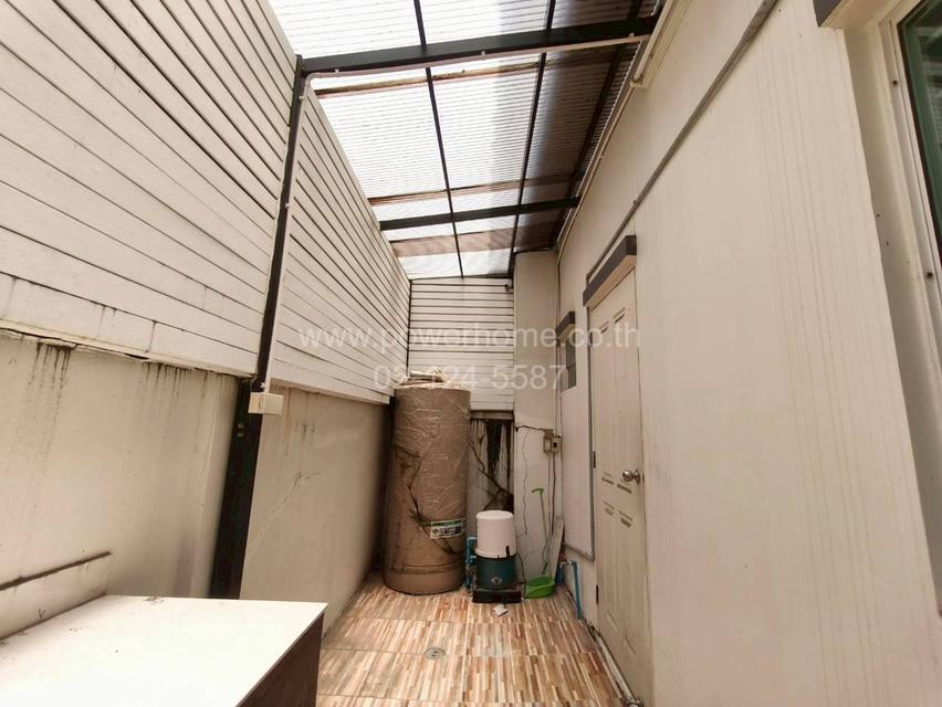 หมู่บ้านไลโอนอฟ ดอนเมือง ซอยช่างอากาศอุทิศ13 ถนนช่างอากาศอุทิศ  แขวงสีกัน เขตดอนเมือง กรุงเทพมหานคร 11
