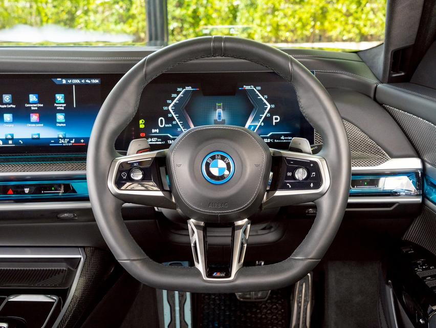 BMW 750e (G70) M Sport ปี 2024 มือเดียว ไมล์แท้ 15,000 กม. BSI/BRI เหลือเพียบ! 9