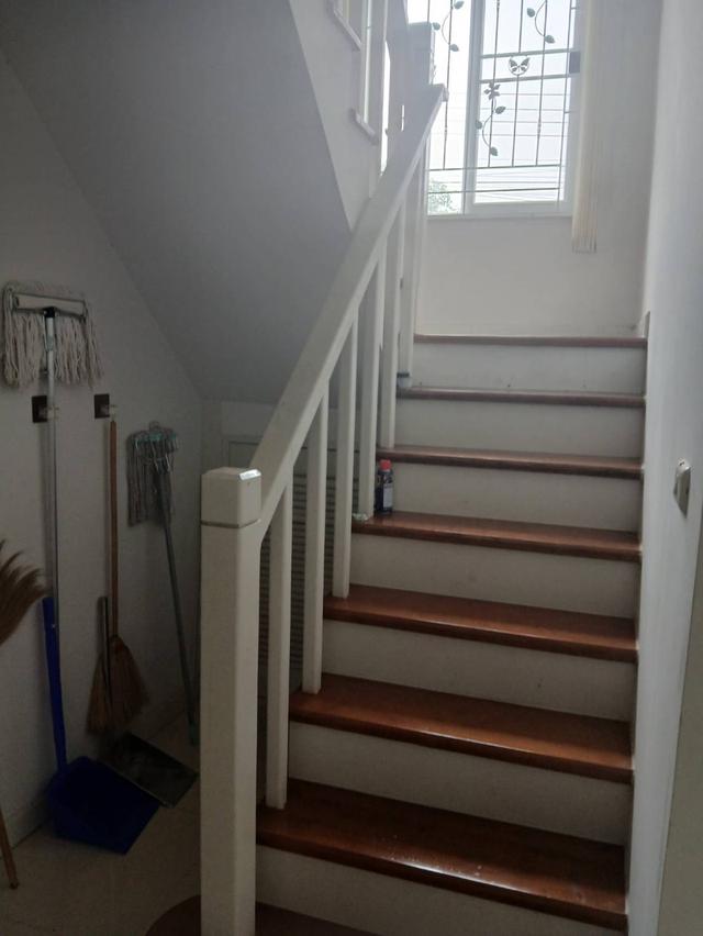 ให้เช่าบ้านเดี่ยว 2 ชั้น : 56 ตรว.  3 ห้องนอน 3 ห้องน้ำ ถนนบ้านกล้วย-ไทรน้อย บางบัวทอง นนทบุรี ตรงข้ามสนามเด็กเล่น ฟิตเนต สวนสาธารณะหมู่บ้าน 11