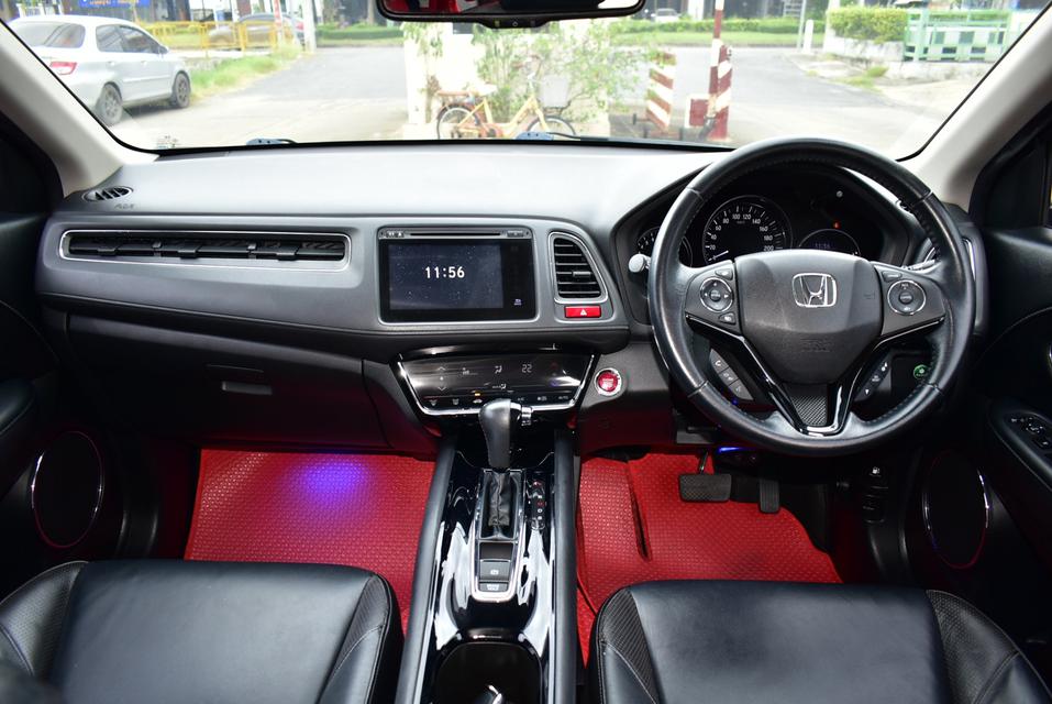 รูป Honda HR-V 1.8  E Limited Sunroof SUV ปี 2015 สีดำ 5