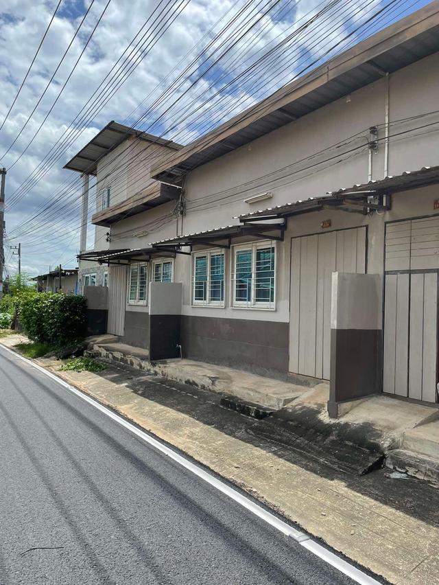 ตึกแถว 10 ห้องติดถนน 3