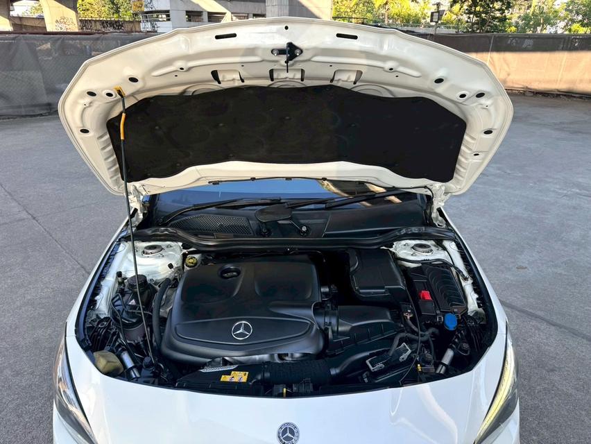ขายรถ Benz CLA 250 AMG Facelift W117 ปี 2018 สีขาว เกียร์ออโต้ รูปที่ 17