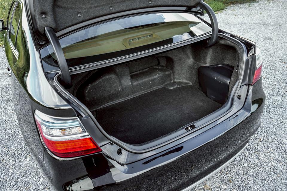 รหัสรถ CBL9120 TOYOTA CAMRY 2.5 Hybrid Navi AT 2016