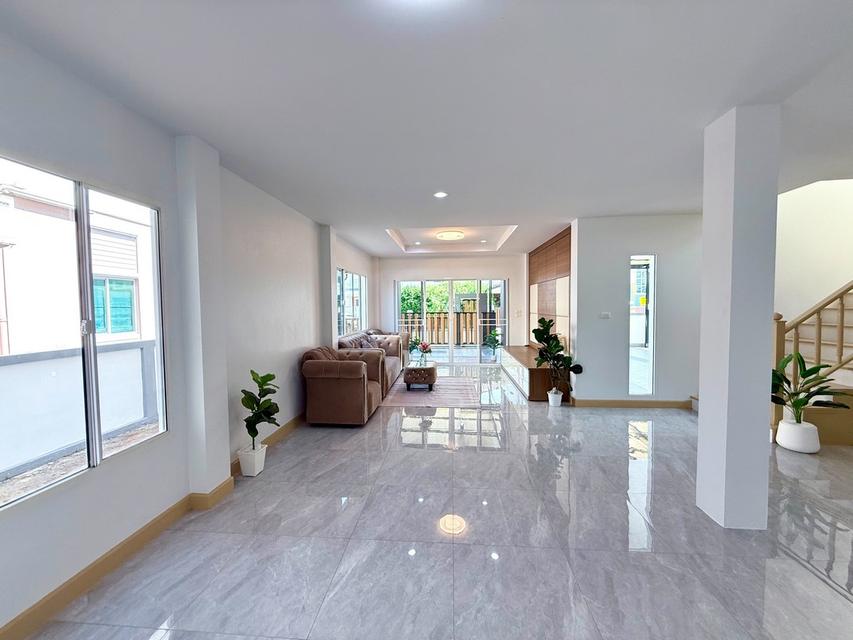 เปี่ยมภิรมย์ มิตรไมตรี 9