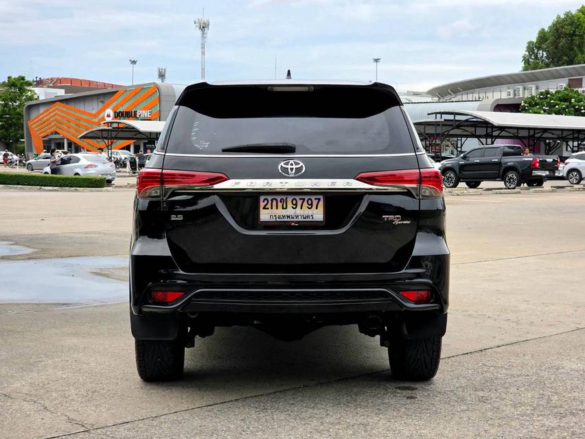 รหัสรถ PEAT626 💎 TOYOTA FORTUNER 2.8 TRD Sportivo ปี 2017 รูปที่ 6