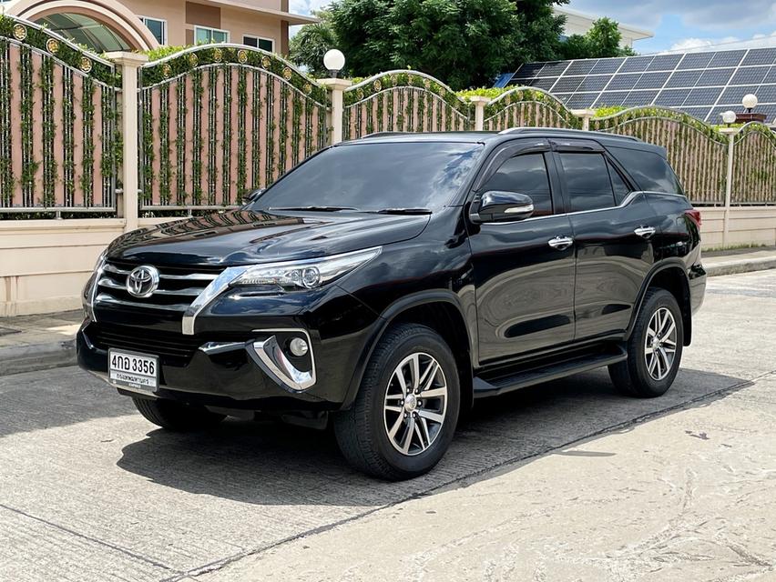 TOYOTA FORTUNER 2.8 V 4WD ปี 2016 เกียร์AUTO 4X4 สภาพนางฟ้า