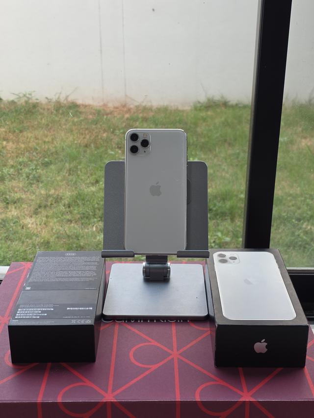 I phone 11 promax 64 gb